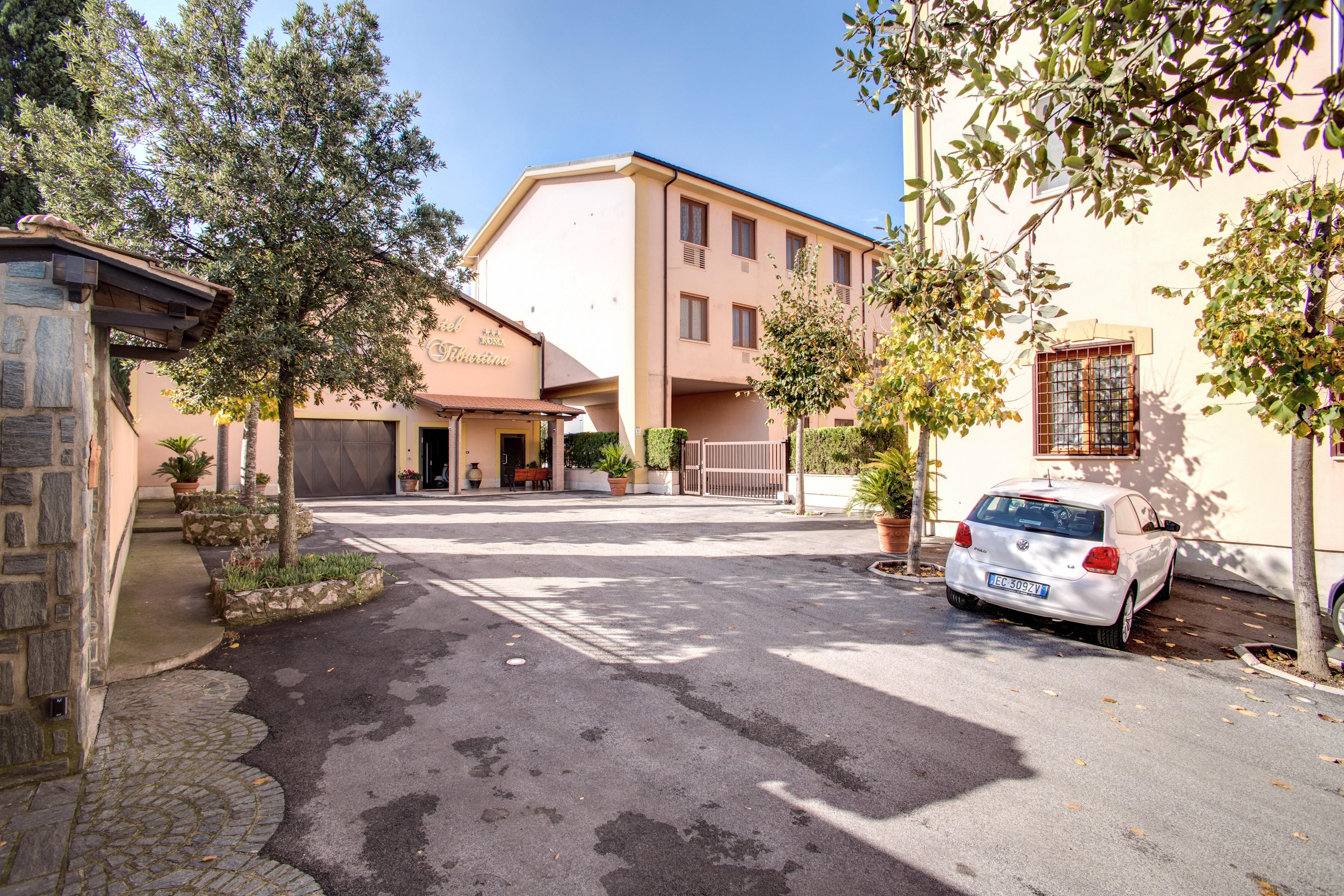 Hotel Roma Tiburtina Metro Exterior photo